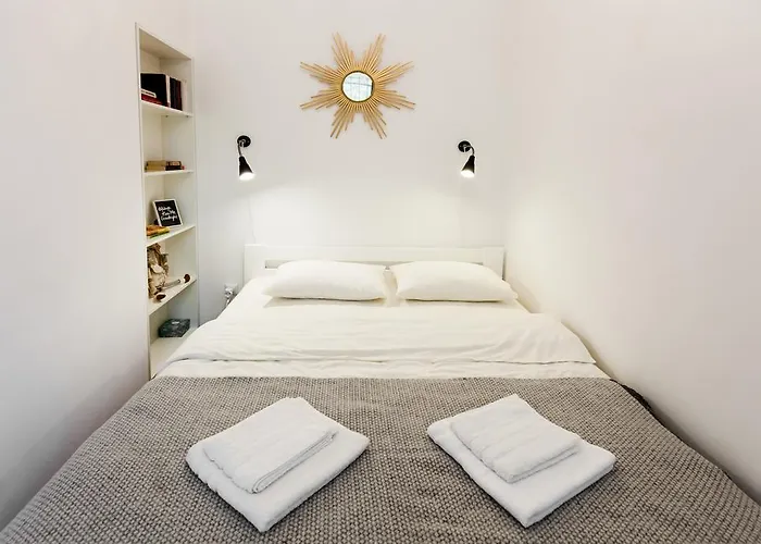 Sweet Home Apartment